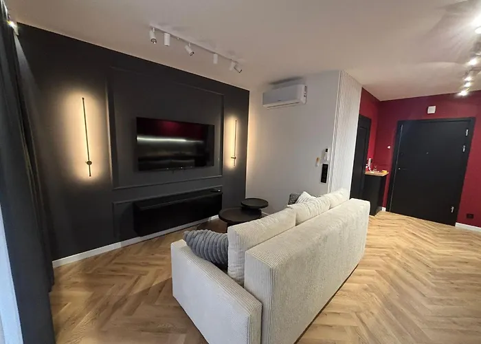 Diament 2 * Człuchów